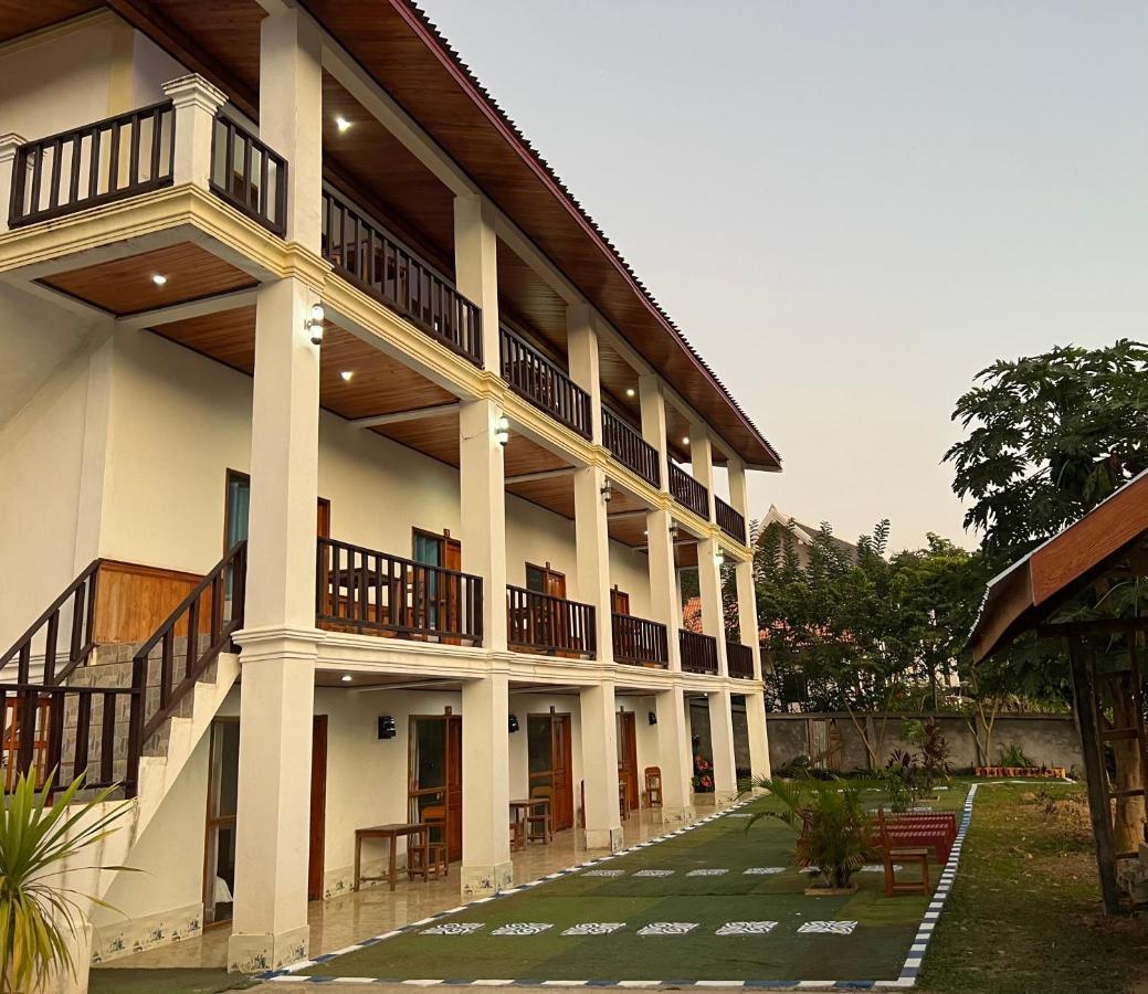 Sabaidee Nongkiaw River View Nong Khiaw Exterior photo
